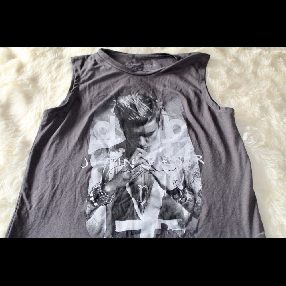 Justin Bieber Tank